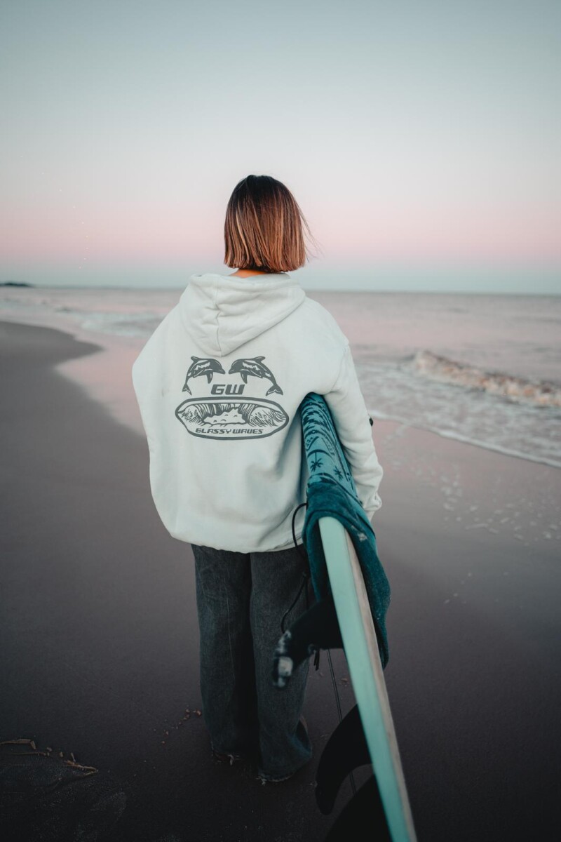 Hoodie Dolphin Over Fit / Celeste U