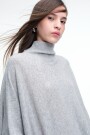 PONCHO TEJIDO Gris