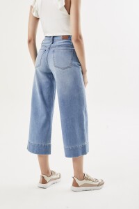 Jean Wide Leg Jean