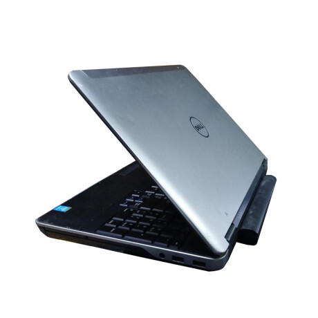 Notebook Dell Latitude E6540. Intel i7-4ªGEN. RAM 16GB. Disco Sólido NUEVO 240GB. Pantalla 15,6". Win11 Notebook Dell Latitude E6540. Intel i7-4ªGEN. RAM 16GB. Disco Sólido NUEVO 240GB. Pantalla 15,6". Win11