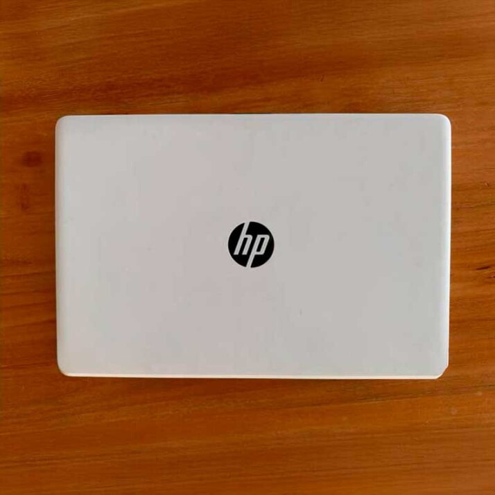 HP 15-bs0208la – Core i3 – 15.6” HP 15-bs0208la – Core i3 – 15.6”
