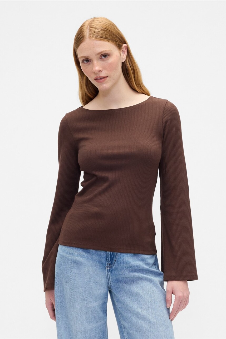 Remera Cuello Bote Mujer Dark Brown