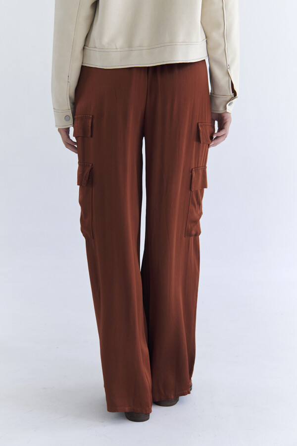 PANTALON CARGO SEDA BRICK