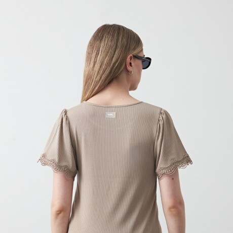 REMERA IWAKI Tostado