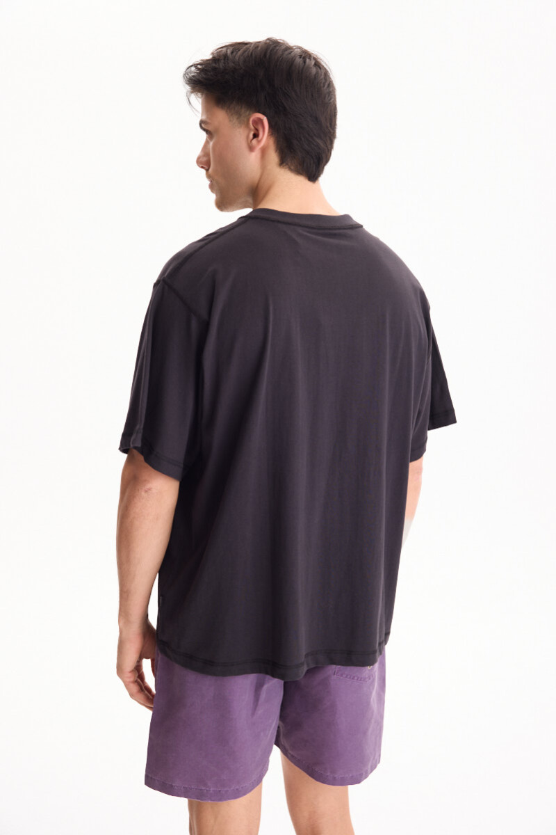 Remera Script Negro