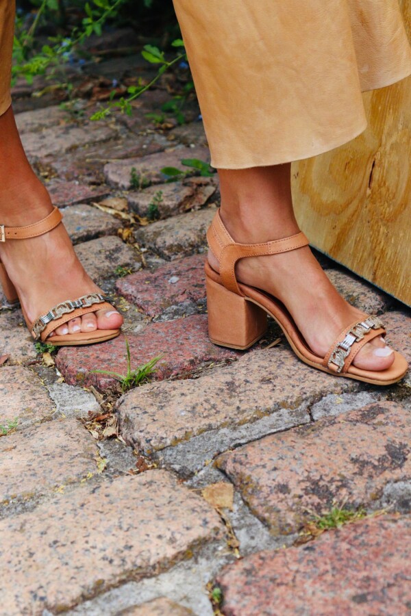 Gaucha Sandals Beige
