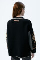 Nuevo Sweater Camelia Negro