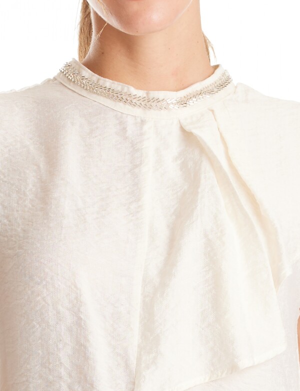 Blusa Drapeada & Cuello Bordado CRUDO