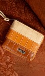 BILLETERA CANDELA CROCO ARENA SUELA HABANO