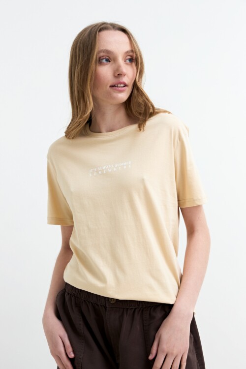 Remera m/c estampada Always Summer BEIGE
