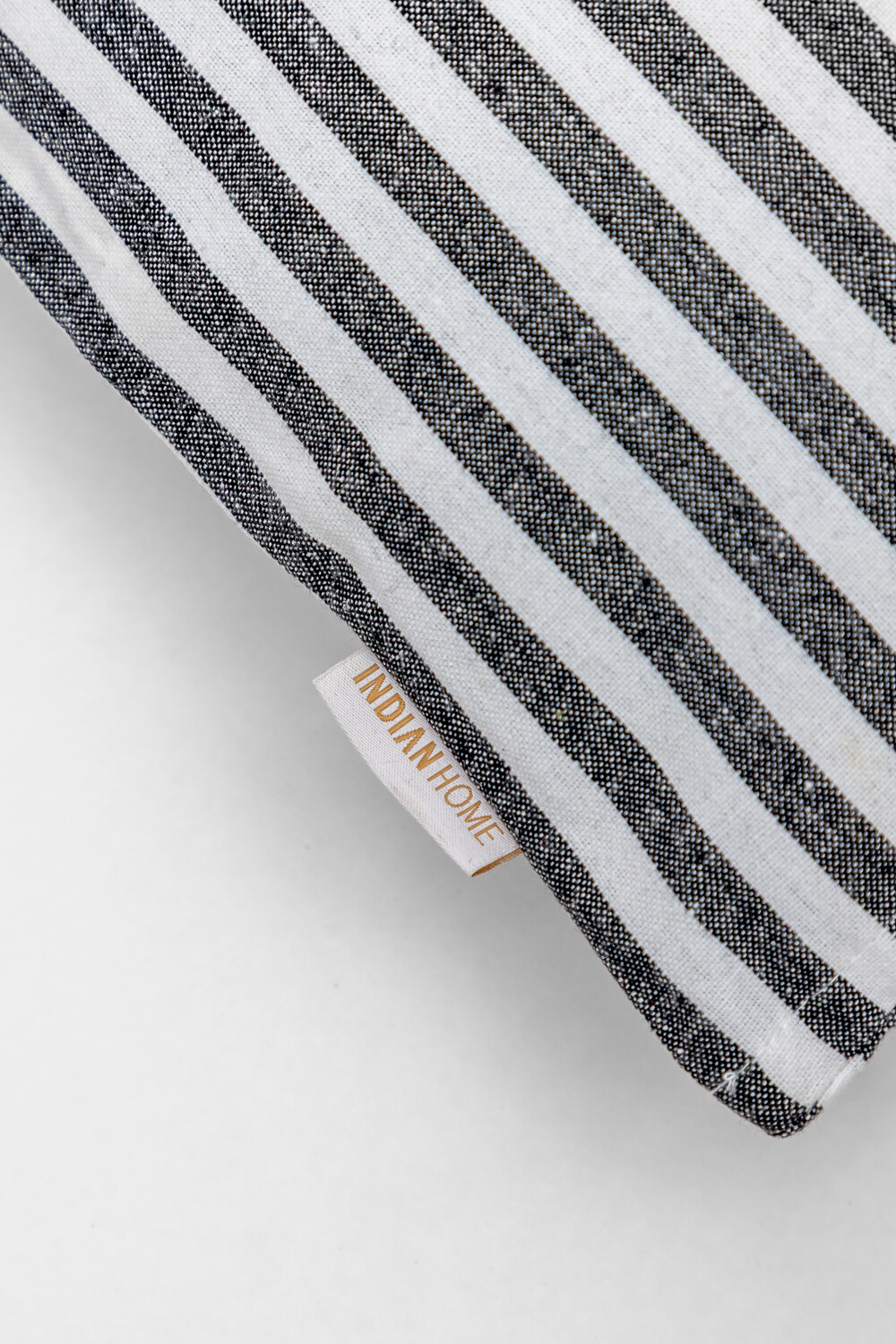 Almohadón Lidia Rayas 70x30 Estampado 1