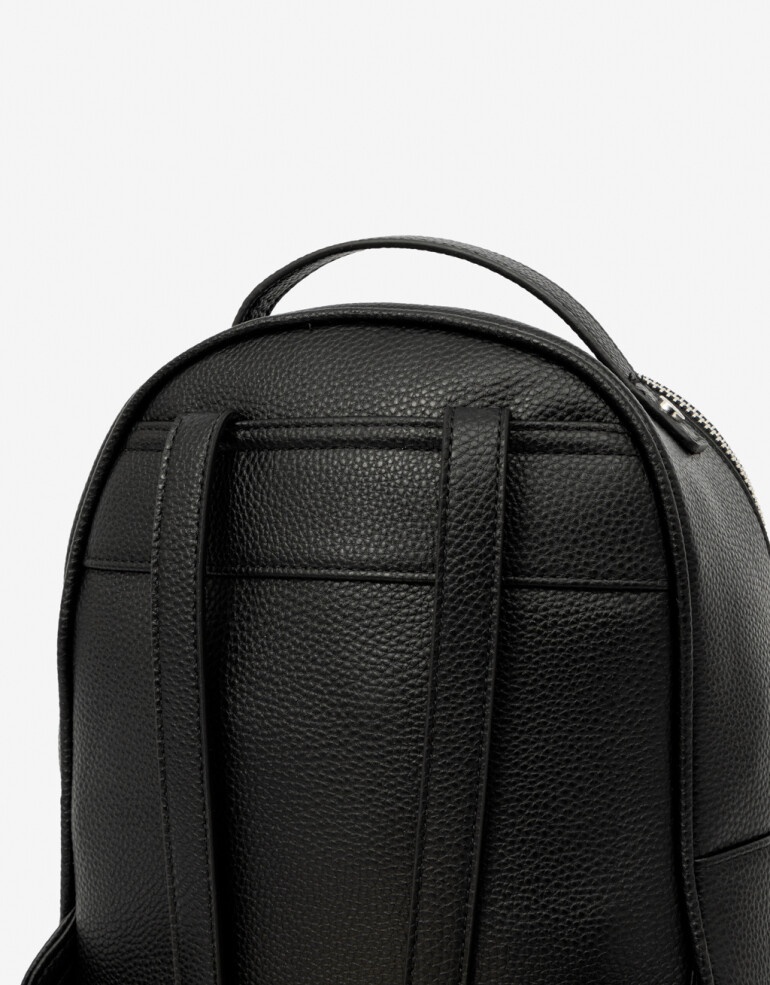 Mochilas Urbanas Basicos Mochila Con Bolsillo - Negro