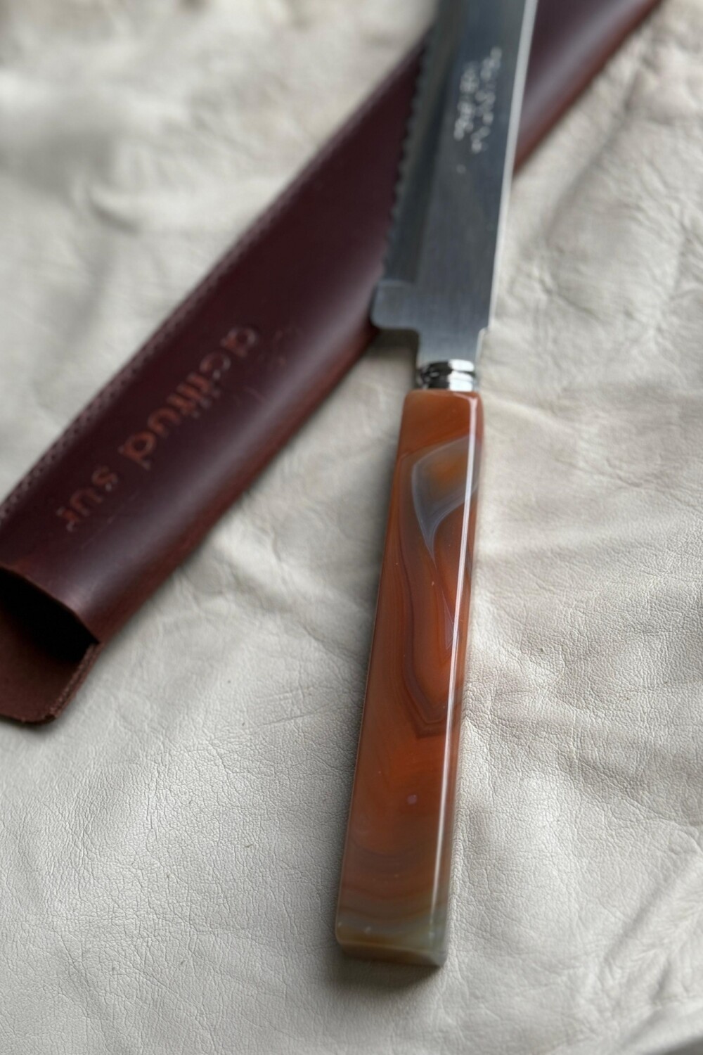 Stone Bread Knife Caramelo