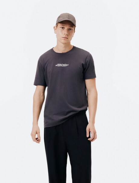 CAMISETA CON ESTAMPA MODELO REGULAR T-SHIRT MM