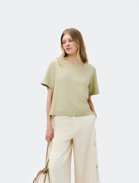 BLUSA CREPÉ MANGA CORTA VERDE
