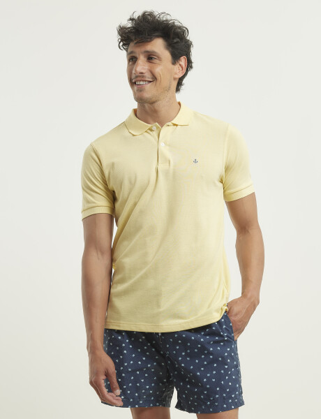 520602 REMERA PIQUÉ NAVIGATOR Amarillo