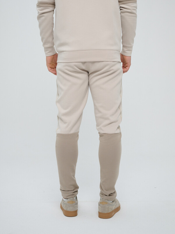 PANTALÓN JOGGER TERRACE Umbro Hombre 00b