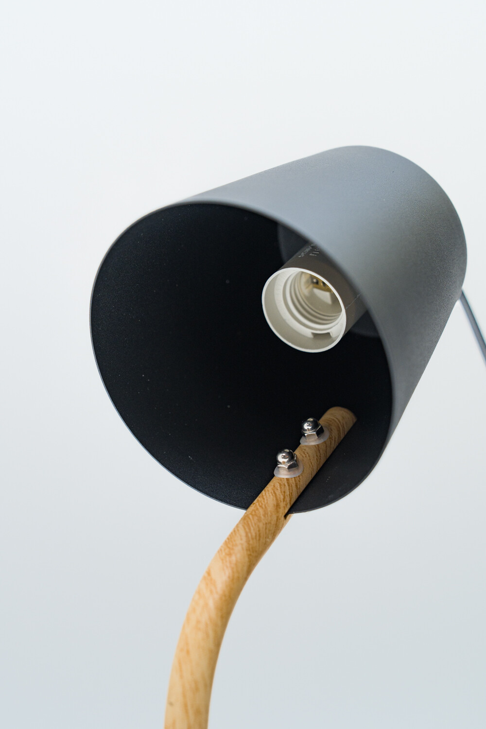 Lampara De Mesa Bionne Negro