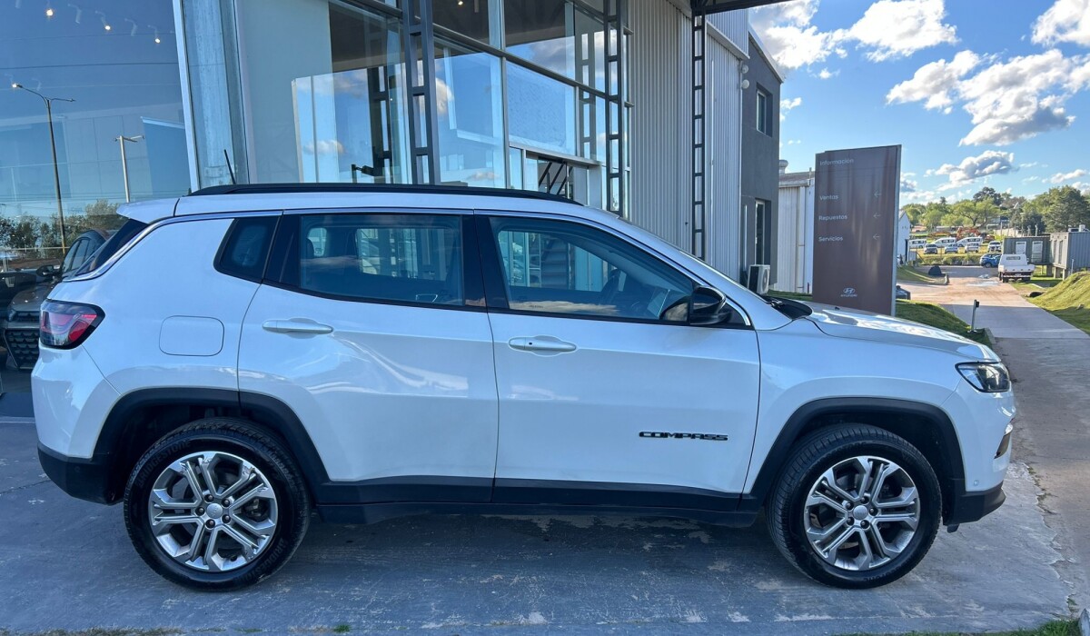 Jeep Compass Longitude 1.3 2023 Jeep Compass Longitude 1.3 2023