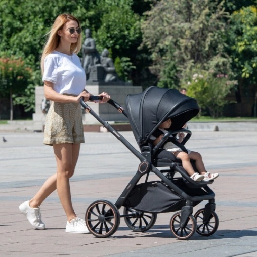 Travel system 4 en 1 TIFFANY ISOFIX KIKKABOO - Black Travel system 4 en 1 TIFFANY ISOFIX KIKKABOO - Black