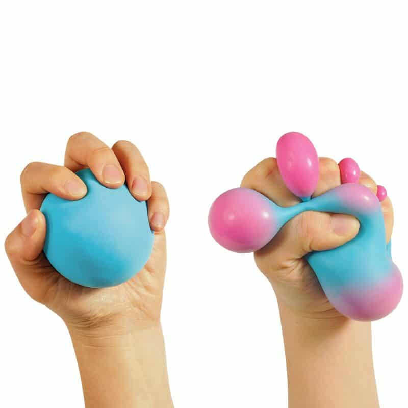 COLOR CHANGING NEEDOH- squishy pelota Color Changing Needoh- Squishy Pelota