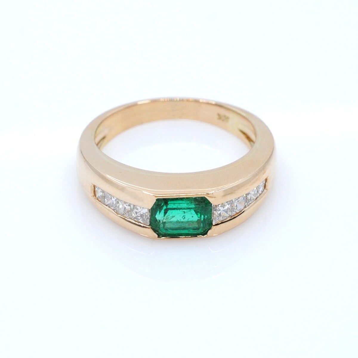 Anillo oro 18k esmeralda y brillantes princesa 