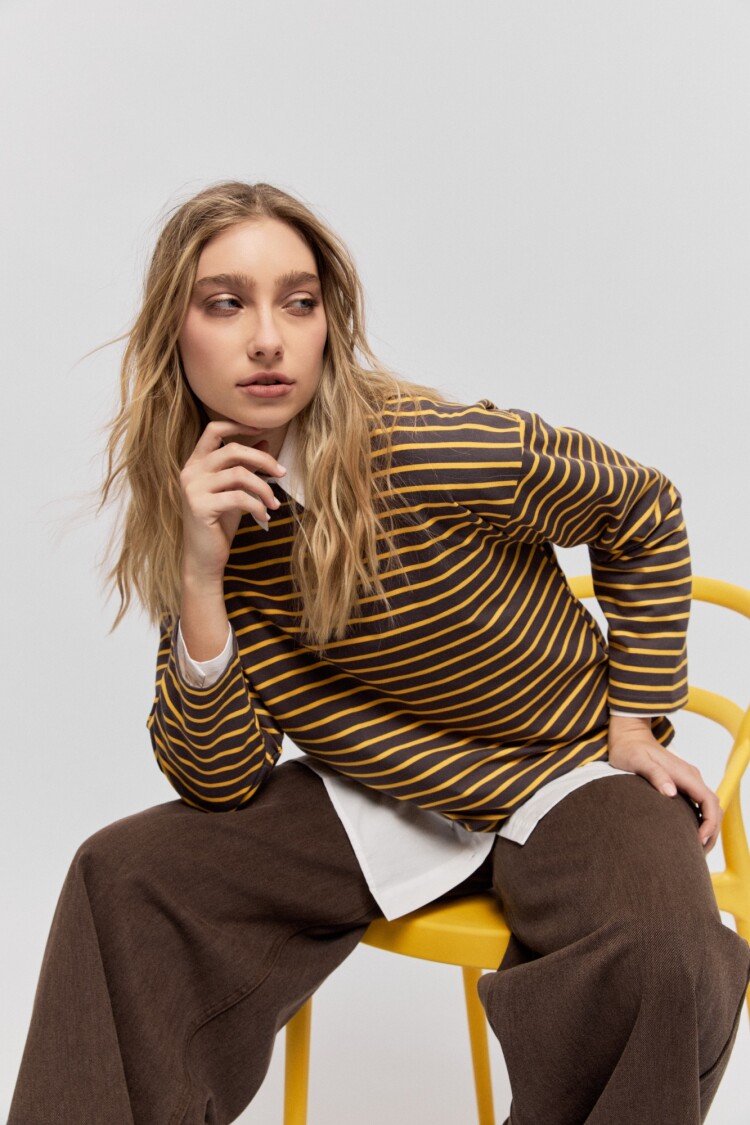 REMERA JORDANA Marrón oscuro