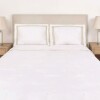 Acolchado Queen 290x250 Finezza 400 hilos - Pilar Blanco y Beige