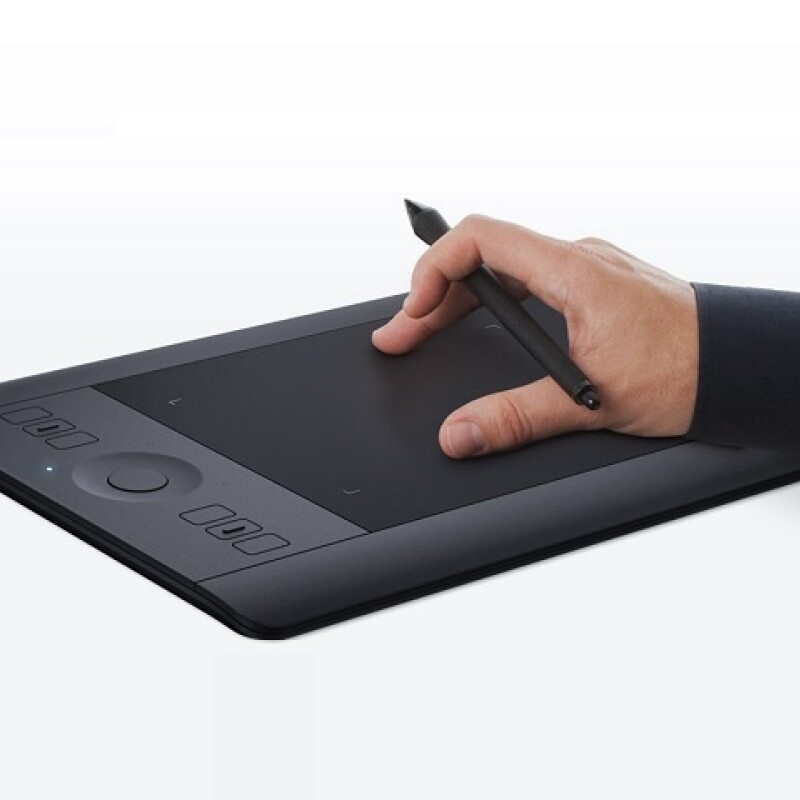 Wacom - Intuos Pro Small - Digitizer - Wired / Wireless - USB / Bluetooth - PTH460K0 Wacom - Intuos Pro Small - Digitizer - Wired / Wireless - USB / Bluetooth - PTH460K0