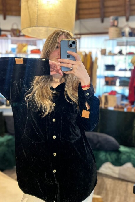 Velvet Shirt con Puño Negro