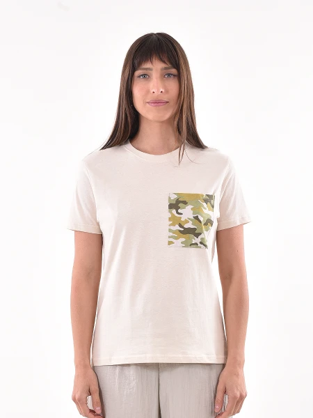 REMERA NOMI ESTAMPADO 4