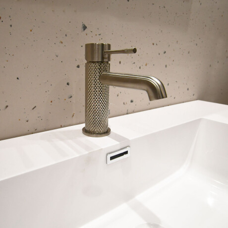GRIFERIA LAVATORIO BAJO BRUSHED NICKEL - SIGNATURE GRIS