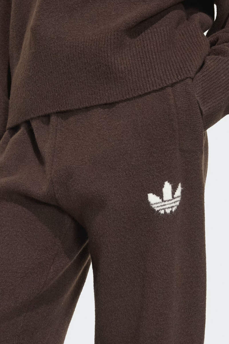PANTALÓN DE PUNTO ESSENTIALS Marron