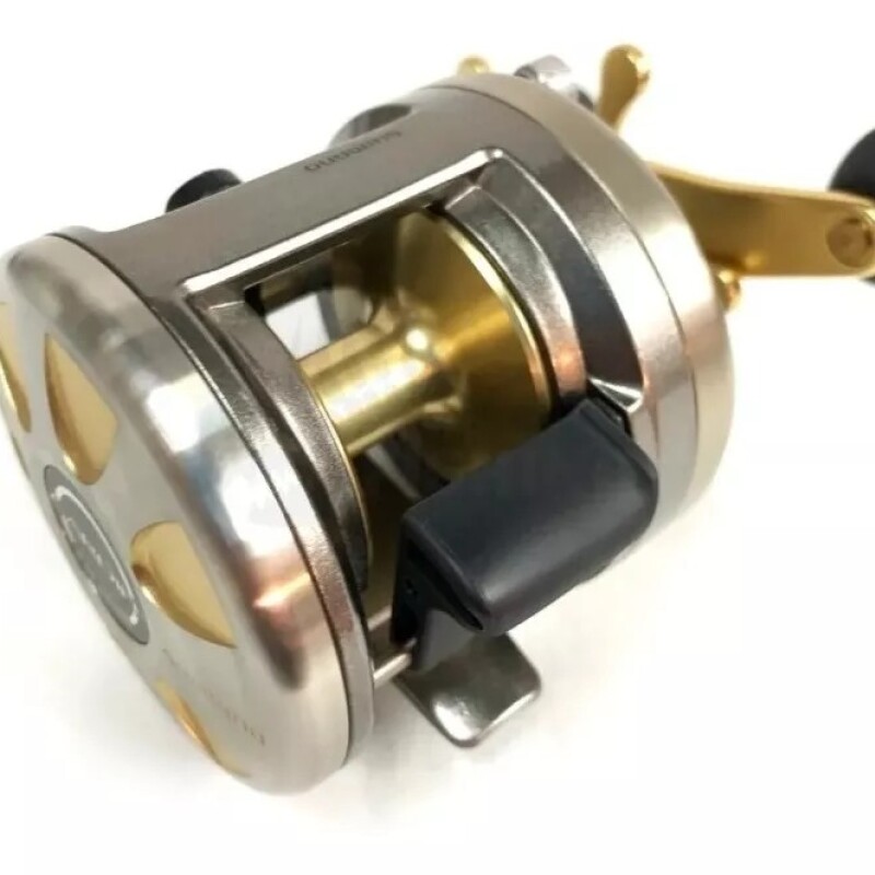 Reel Shimano Cardiff 200a Zurdo