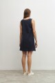 Vestido bordado floral azul marino