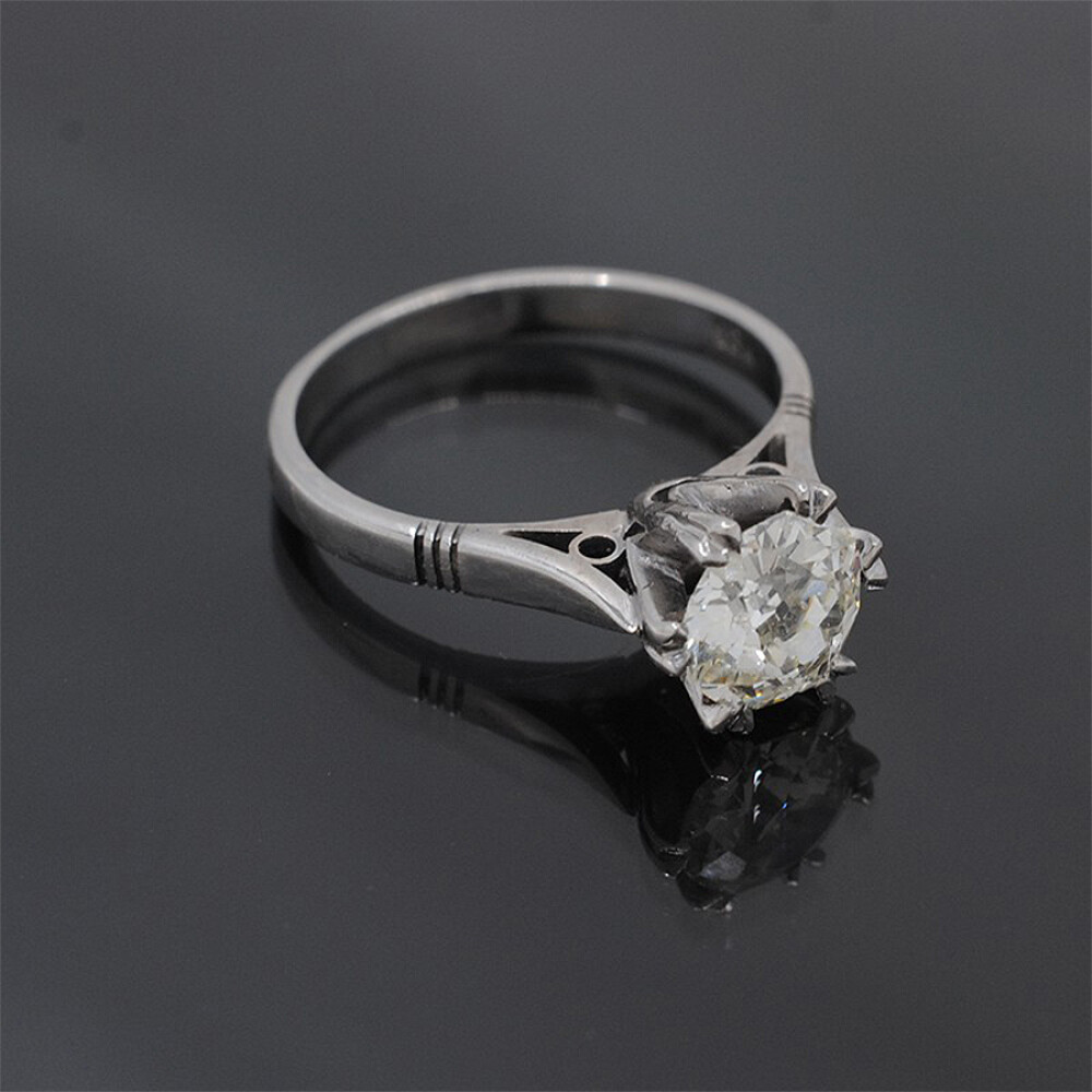 Anillo En Oro Blanco 18K Y Brillante Anillo En Oro Blanco 18K Y Brillante