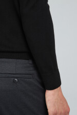Sweater a la Base NEGRO