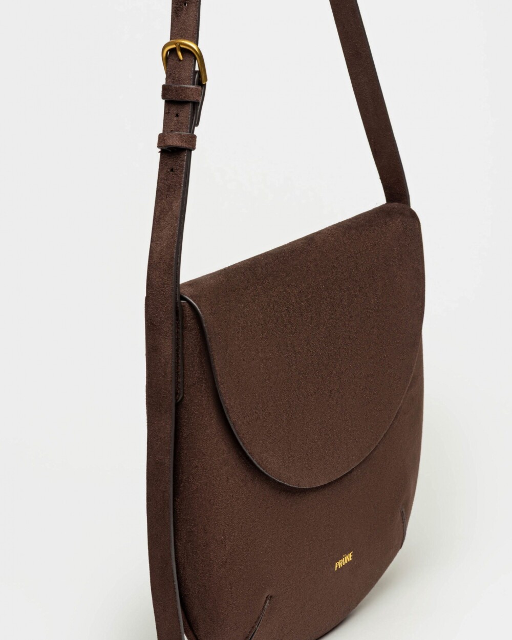 Cartera al hombro Mod en efecto gamuza Chocolate