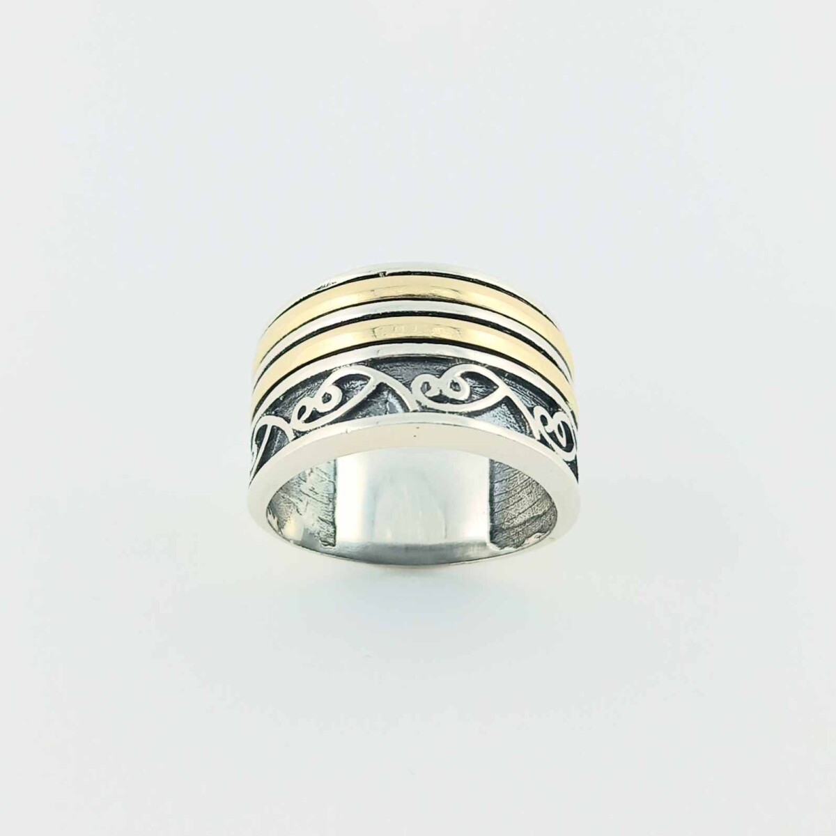 Anillo de plata 925 con double de oro 18k. 