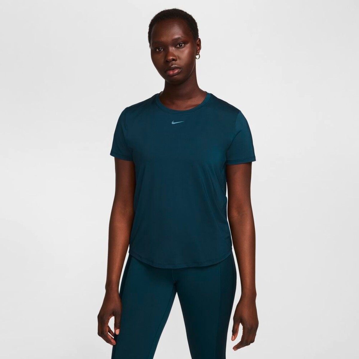 Camiseta Nike One Classic Dri-Fit Top de Mujer - Verde 