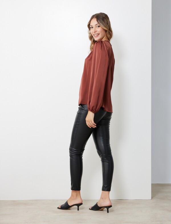 Blusa Satinada MARRON