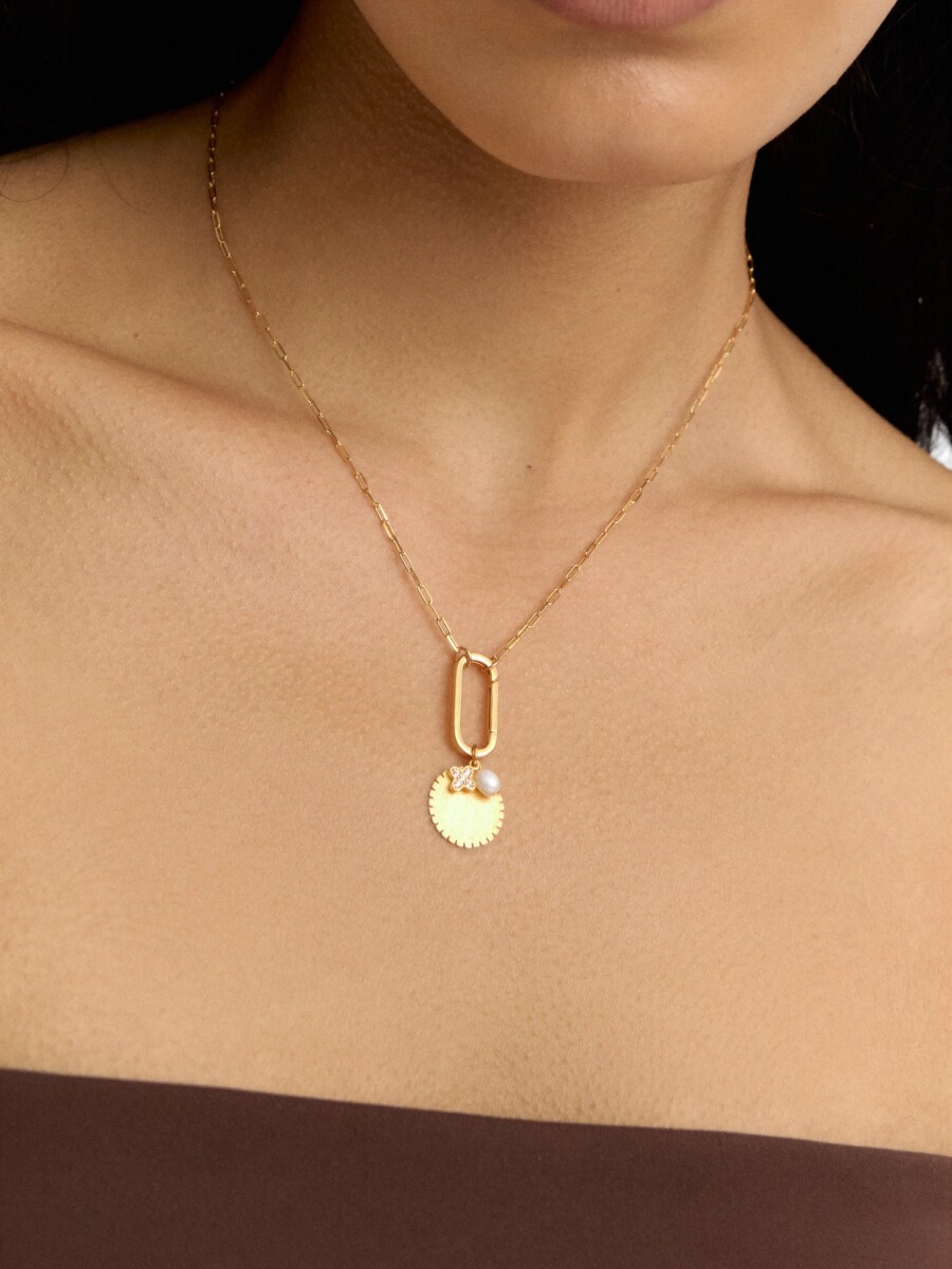 Collar De Eslabones Con Medalla Y Perla De Agua Dulce - Plata De Ley 925 dorado
