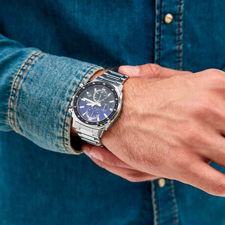 Reloj Edifice Efv600D-2Avudf En Acero Inoxidable Plata 0
