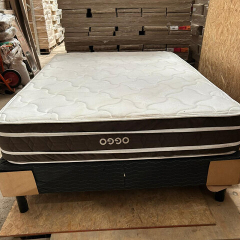 [OUTLET] Colchón MAXIMO - 2 Plazas – Espuma Doble Pillow Top – Reversible – 138 x 188 x 28 cm – Soporta 130 kg [OUTLET] Colchón MAXIMO - 2 Plazas – Espuma Doble Pillow Top – Reversible – 138 x 188 x 28 cm – Soporta 130 kg