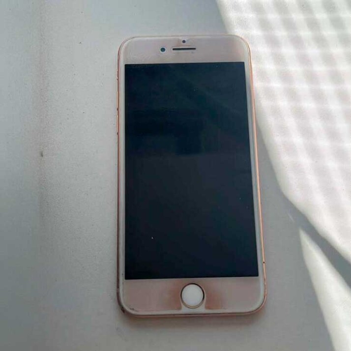 iPhone 8 64 GB - Rose iPhone 8 64 GB - Rose