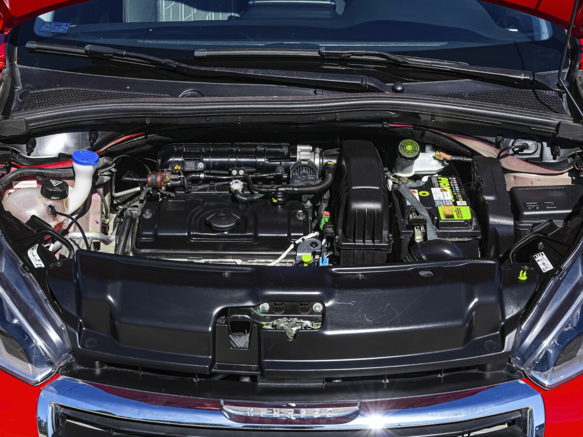 Peugeot 208 Allure 1.5 Extra Full 1.5 | Permuta / Financia Peugeot 208 Allure 1.5 Extra Full 1.5 | Permuta / Financia