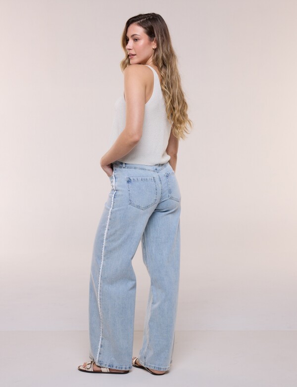 Jean Wide Leg Con Puntilla JEAN CLARO