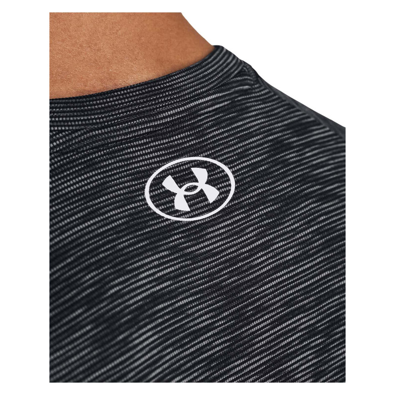 Remera UA Tech Textured SS Hombre 796-001N11 Negro