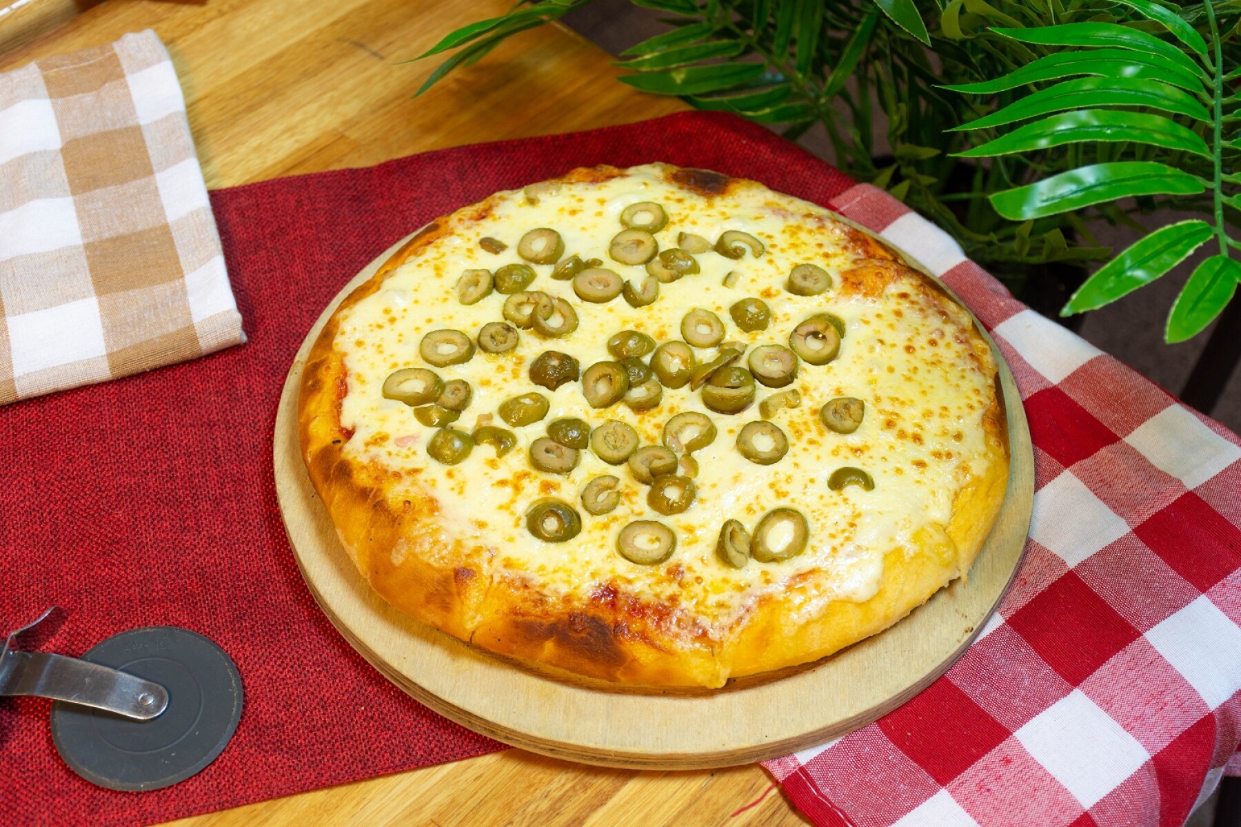 Pizzeta con Aceituna y Muzzarella - 000 