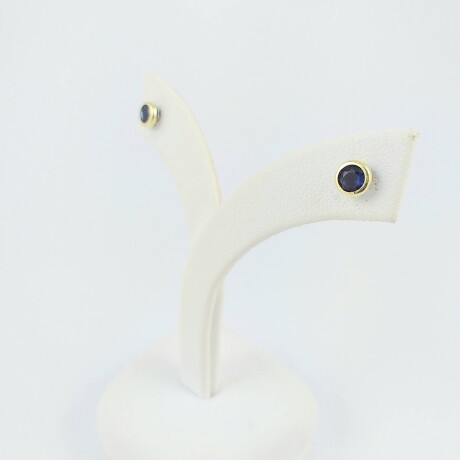 Caravanas de plata 925 con circonia azul engarzada a la inglesa con double de oro 18 ktes Caravanas de plata 925 con circonia azul engarzada a la inglesa con double de oro 18 ktes